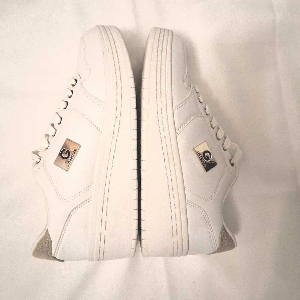 G by GUESS White and Gold Low Top Sneakers Women's Size 9 - Picture 6 of 12